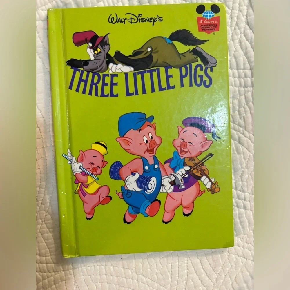 Disney's Three Little Pigs Storybook - Green Cover
